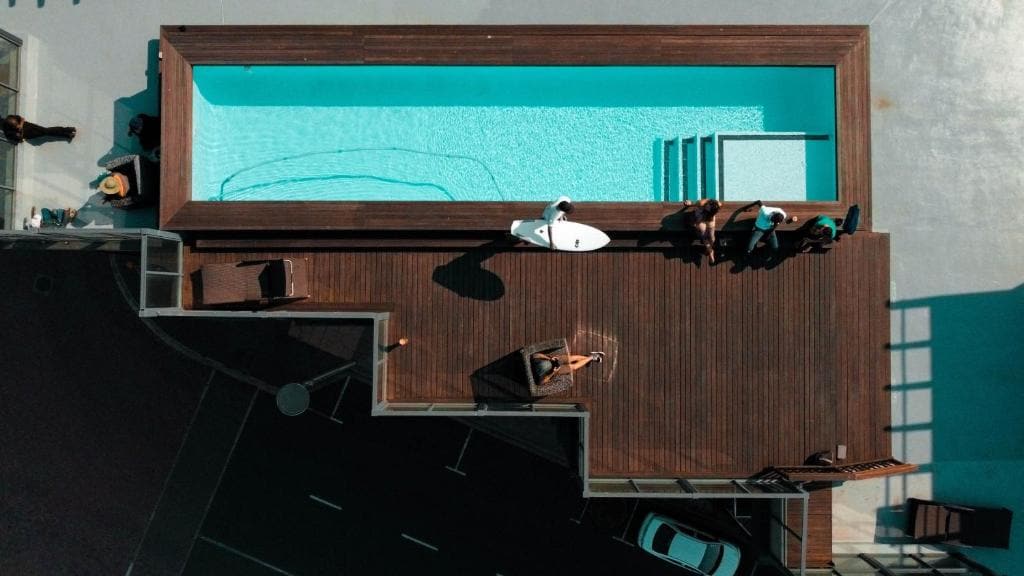 Rooftop pool at Point Waterfront Apartments